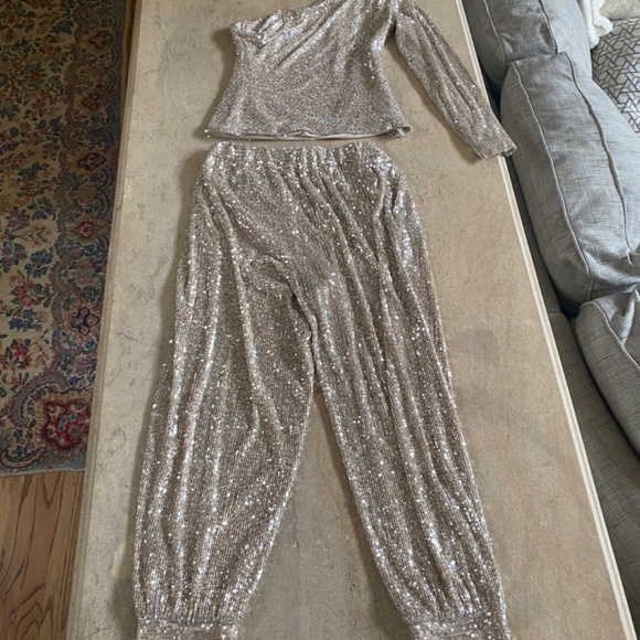 Trina Turk- sparkler 2 sequin pants and one shoulder top- never worn, NEW YEARS! - Picture 2 of 4